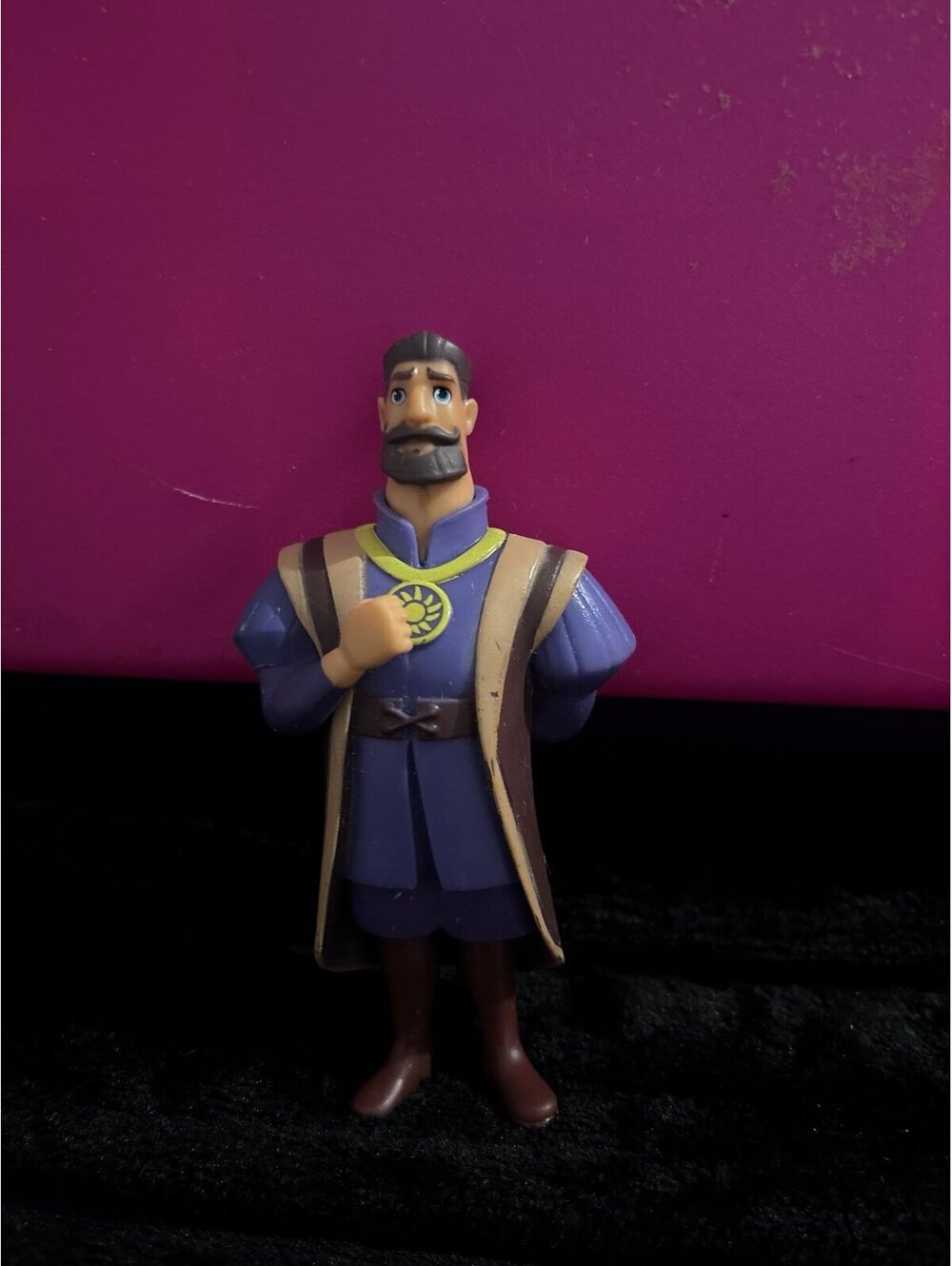 Disney King Edmund Cake topper